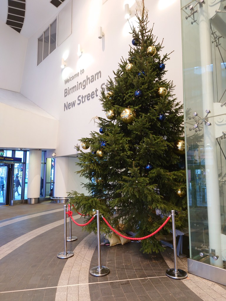 Christmas tree at Birmingham New Street Station a photo on Flickriver