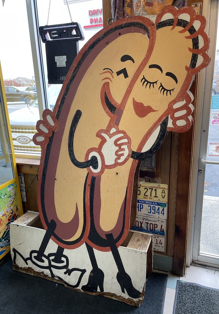 Cozy Dog DriveIn (Springfield, Illinois) This 1950s resta… Flickr