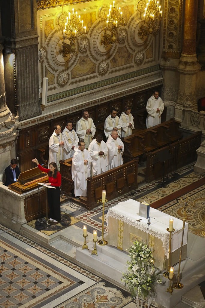 8 décembre 2023 Pour remercier la Vierge Marie, les lyonna… Flickr