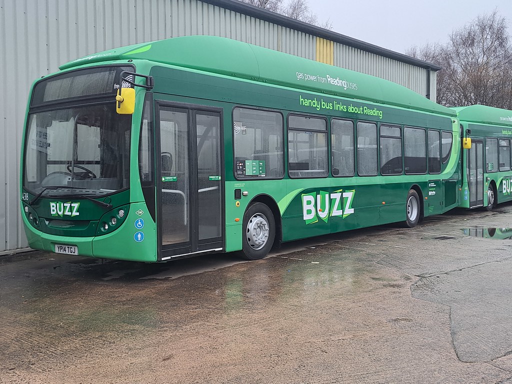 Reading Buses 438 Reading Buses ADL Enviro 300NG bodied Sc… Flickr