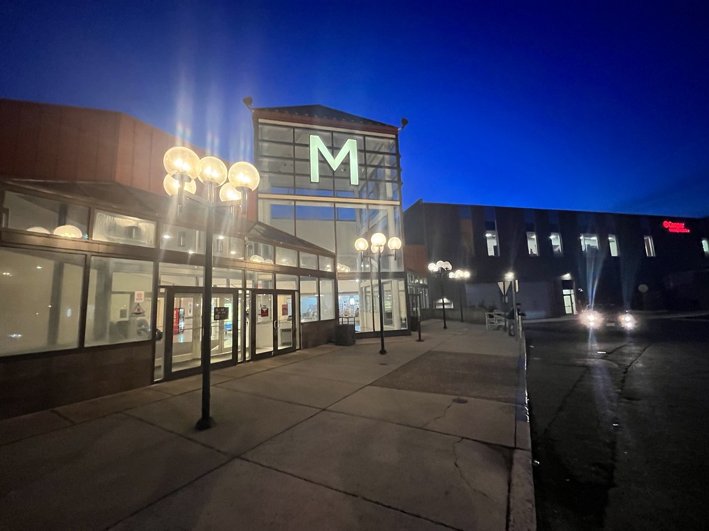 Moorestown Mall in Moorestown NJ Conor GuinnBailey Flickr