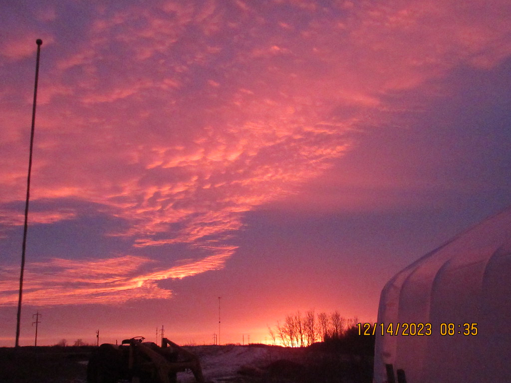 Alberta sunrise Took this sunrise photo in Beaver County A… Flickr