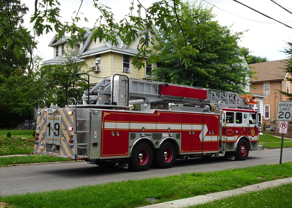 Lansdowne PA Fire Company Truck 19 2005 Seagrave Flickr