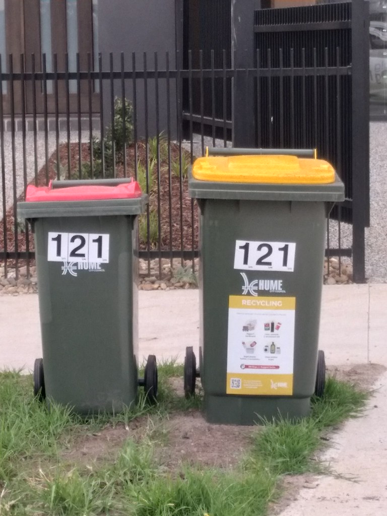 Hume bin delivery 140L Recycling and 80L Garbage Northern Suburbs