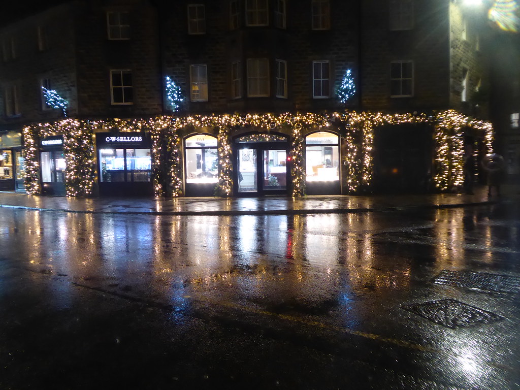 P2010518. Jewellers on Matlock Street, Bakewell. December … Flickr