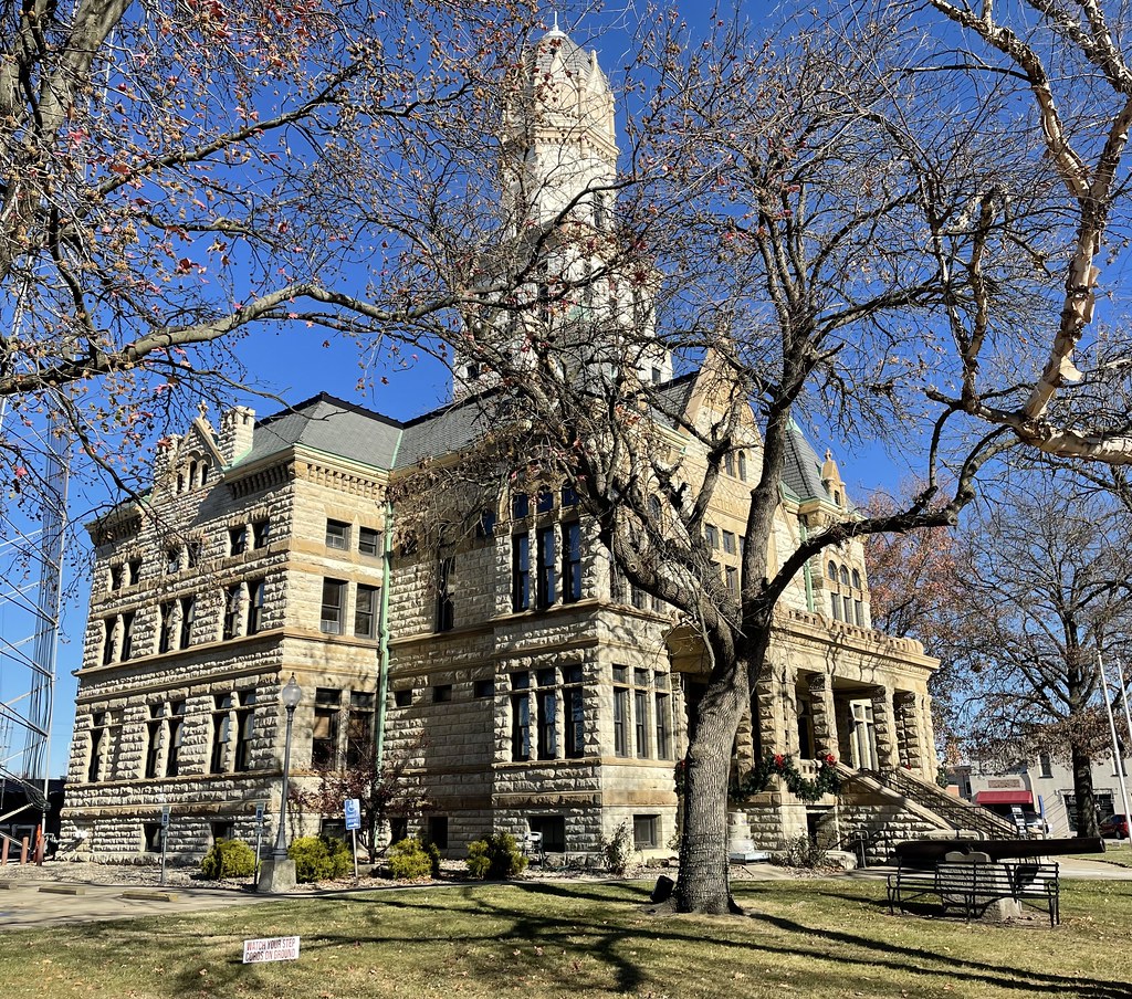 Jersey County Courthouse (Jerseyville, Illinois) Erected i… Flickr