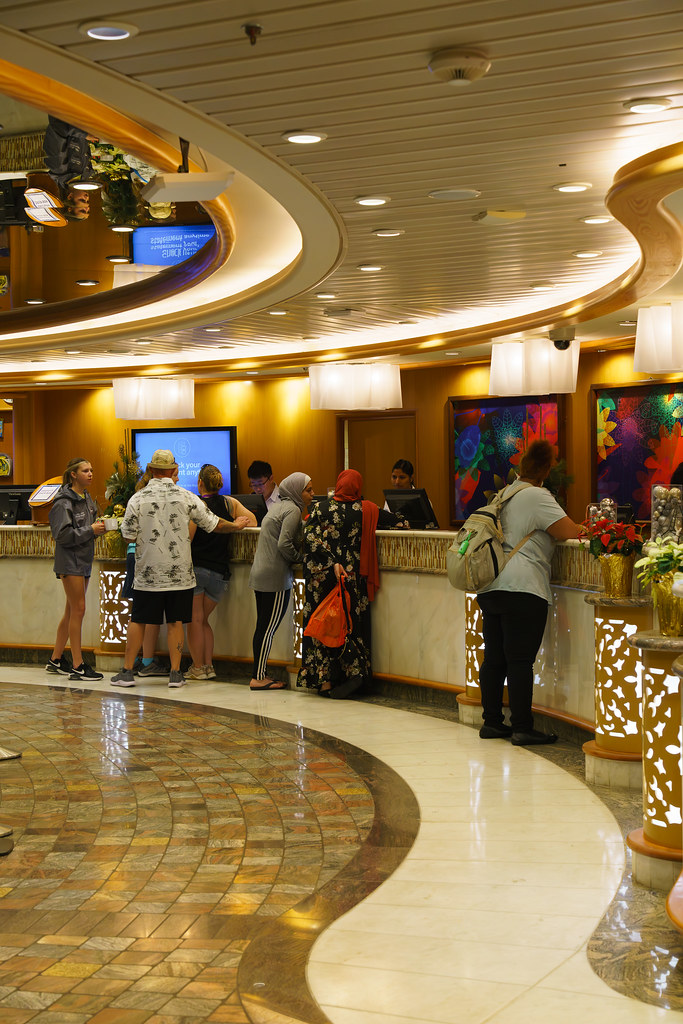 Customer Service at Liberty of the Seas dz999 Flickr