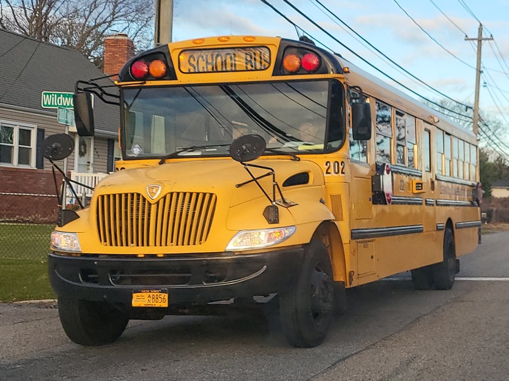 Deer Park UFSD 202 2005 IC CE300 Seats 66C44A DT466