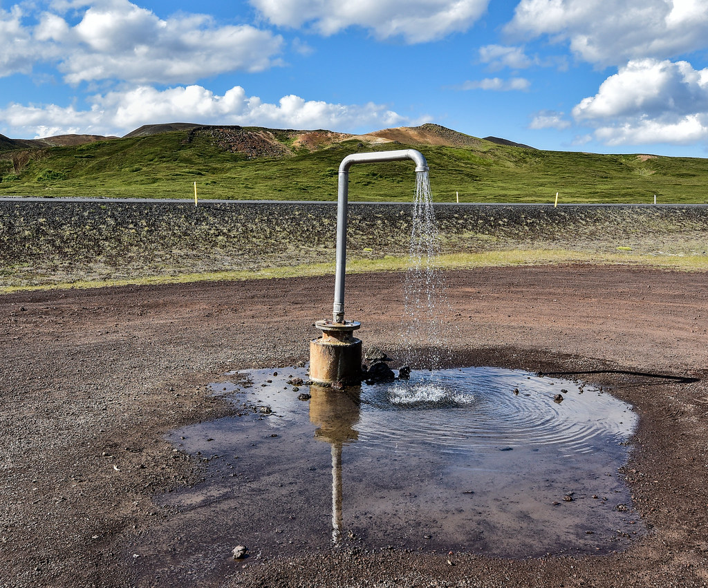 Iceland, Krafla shower LeKar_22 Flickr