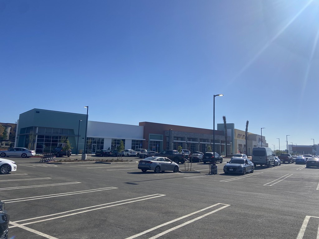 Stater Bros 208 The Collection Ontario, CA I visit this n… Flickr