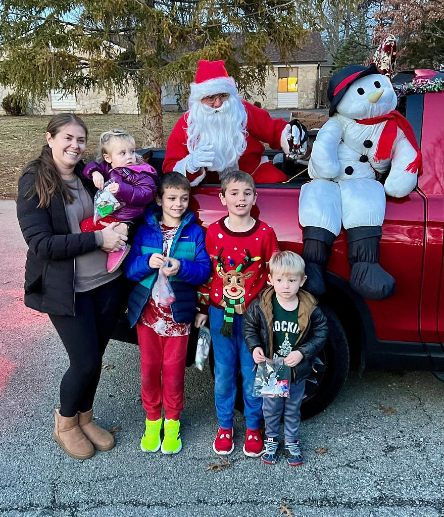 2023 4th Annual Santa Christmas DriveThru Eagle Nest Property Owners