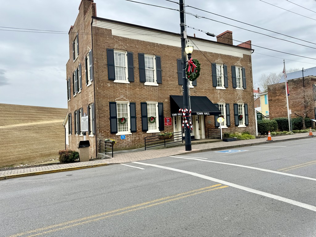 Hickman Tavern (Dandridge Town Hall), Main Street, Dandrid… Flickr