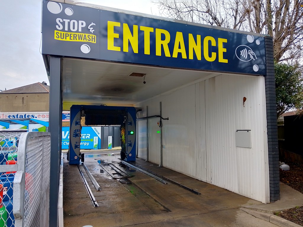 NEW BP car wash, Erith From my October visit this site pro… Flickr