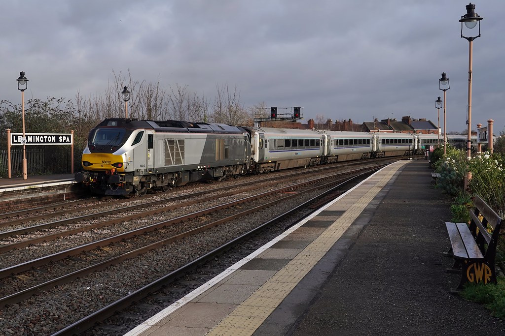Leamington Spa IMG052001 68012 pushes to London Flickr