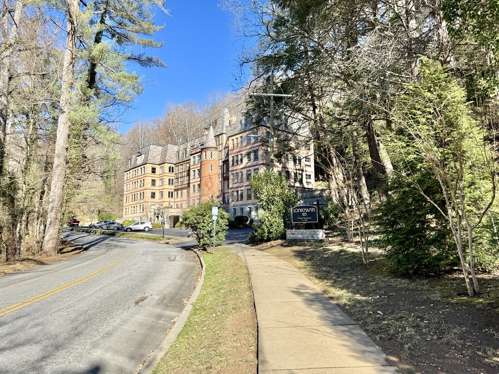 Longchamps Apartments, Macon Avenue, Grove ParkSunset, As… Flickr