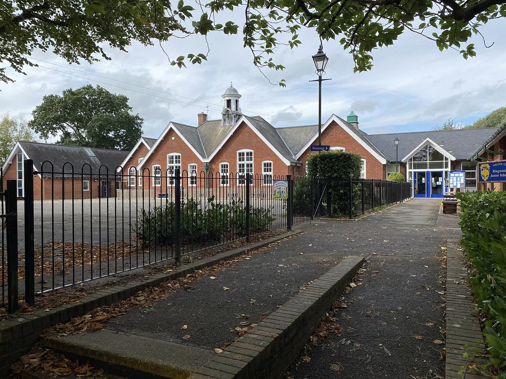 Ringwood Junior School, Hampshire The school opened in 191… Flickr