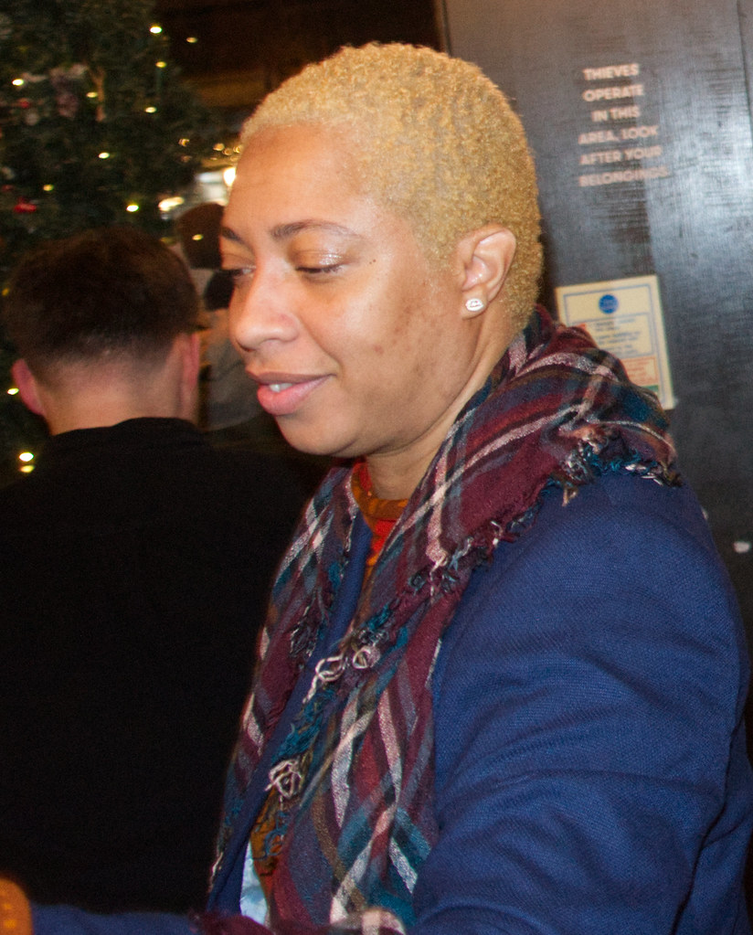 DSC_2965b Alesha Jamaican Model in Autumn Orange Dress and… Flickr