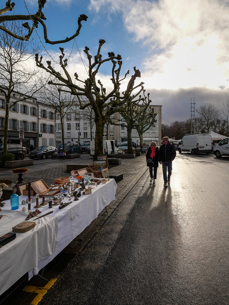 GX92722 La Rochelle Brocante place de la Motte Rouge Daniel