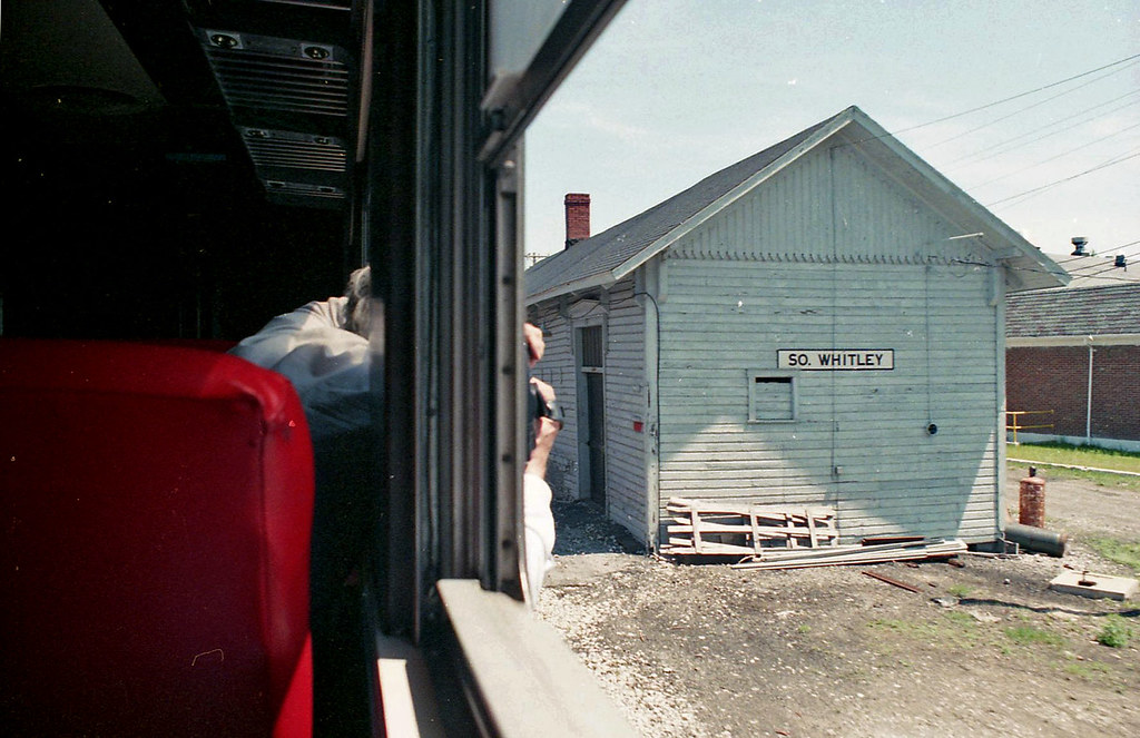 South Whitley Nickel Plate Road Station A passengers leans… Flickr