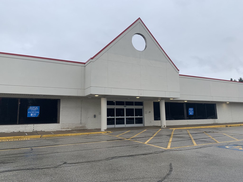 Former Valu King/Giant Eagle Edinboro, PA This originall… Flickr