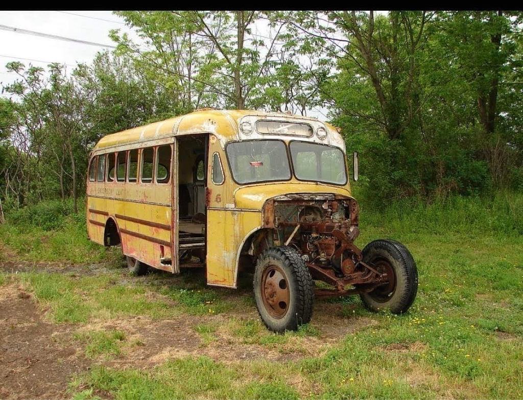 Brockway Penn Yan / Mercury Bus. Photo from Andy Reznyak. Flickr