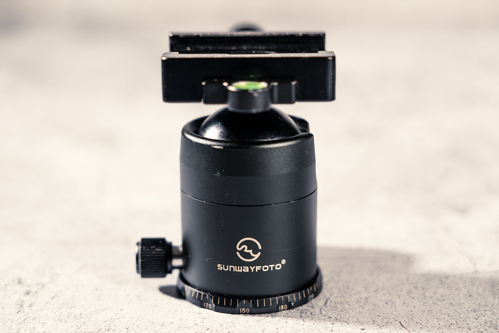 Sirui AM254 Tripod I replaced the Sirui AR10 ball head w… Flickr