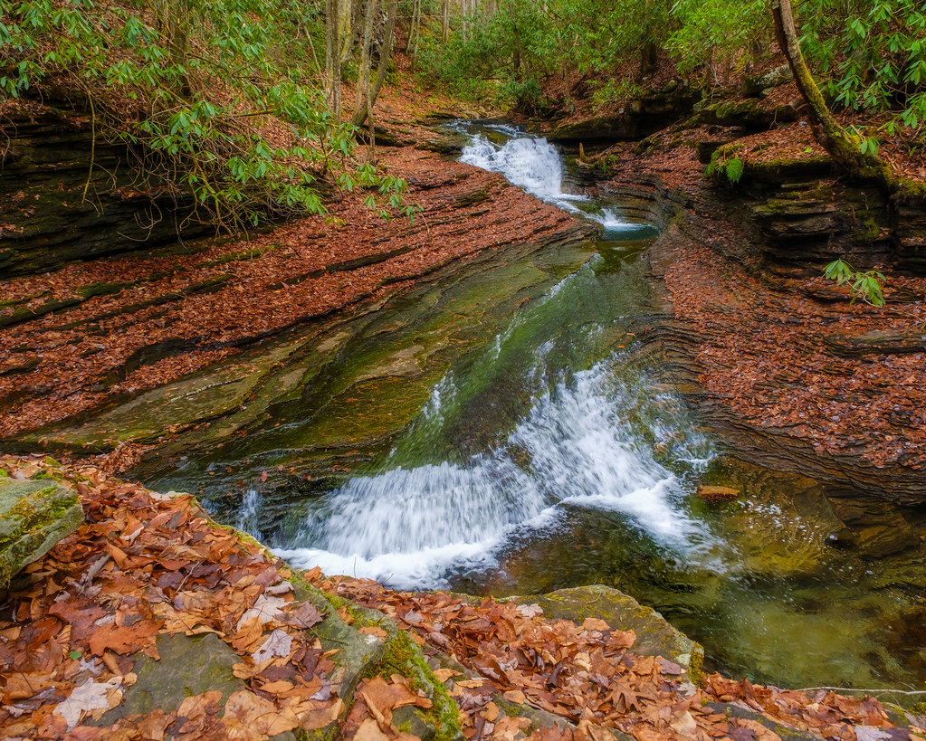 Devil's Bathtub Devil's Bathtub in winter. BT Photographs Flickr