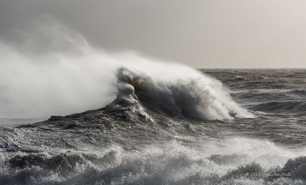 Waves Shoreham Beach (131) Big waves at high tide today Flickr