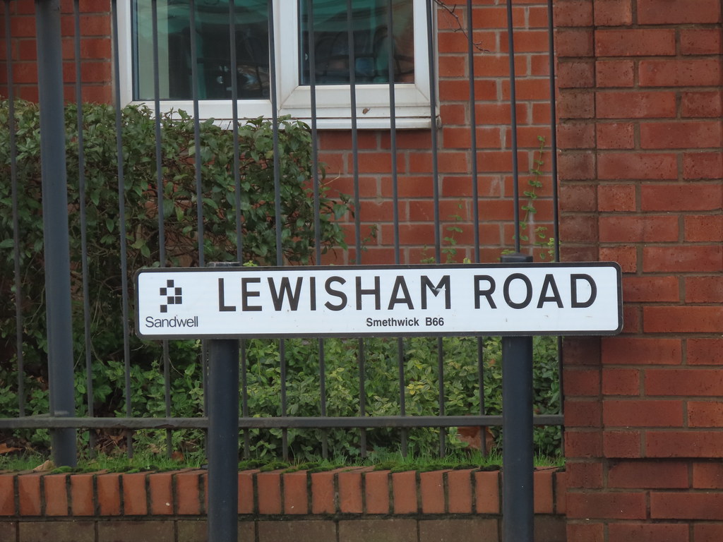Lewisham Road, Smethwick road sign Road signs in Smethwi… Flickr
