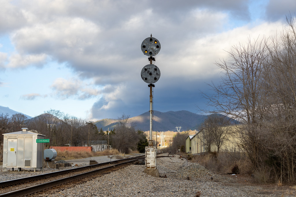"Approach" at Cloverdale, VA rivannarailfan Flickr