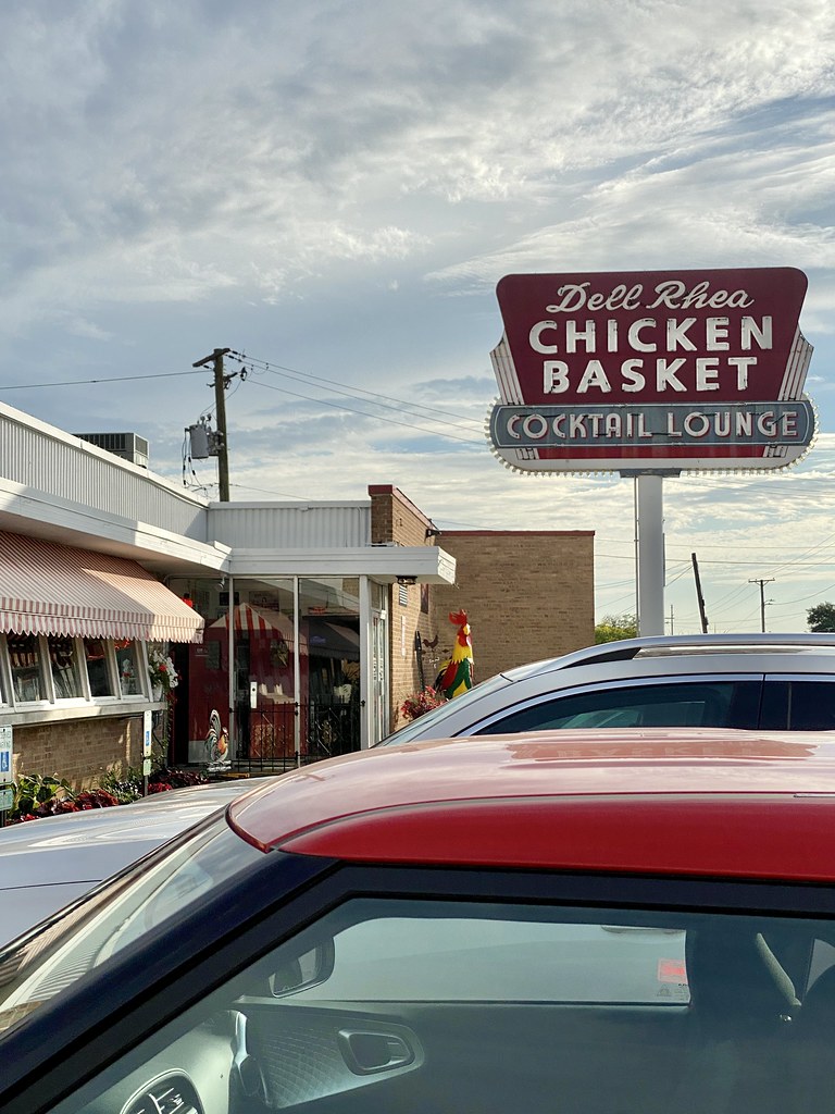 Dell Rhea’s Chicken Basket and Cocktail Lounge, Joliet Roa… Flickr