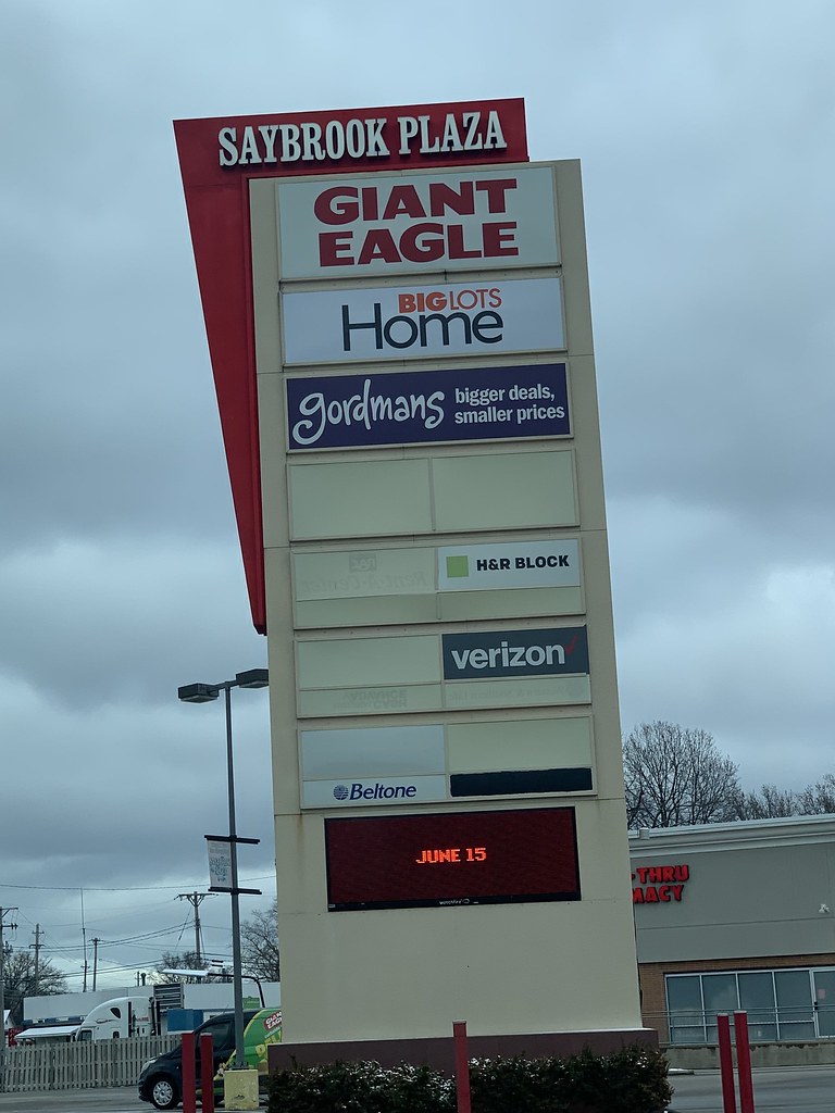 Saybrook Plaza (Ashtabula, OH) Flickr