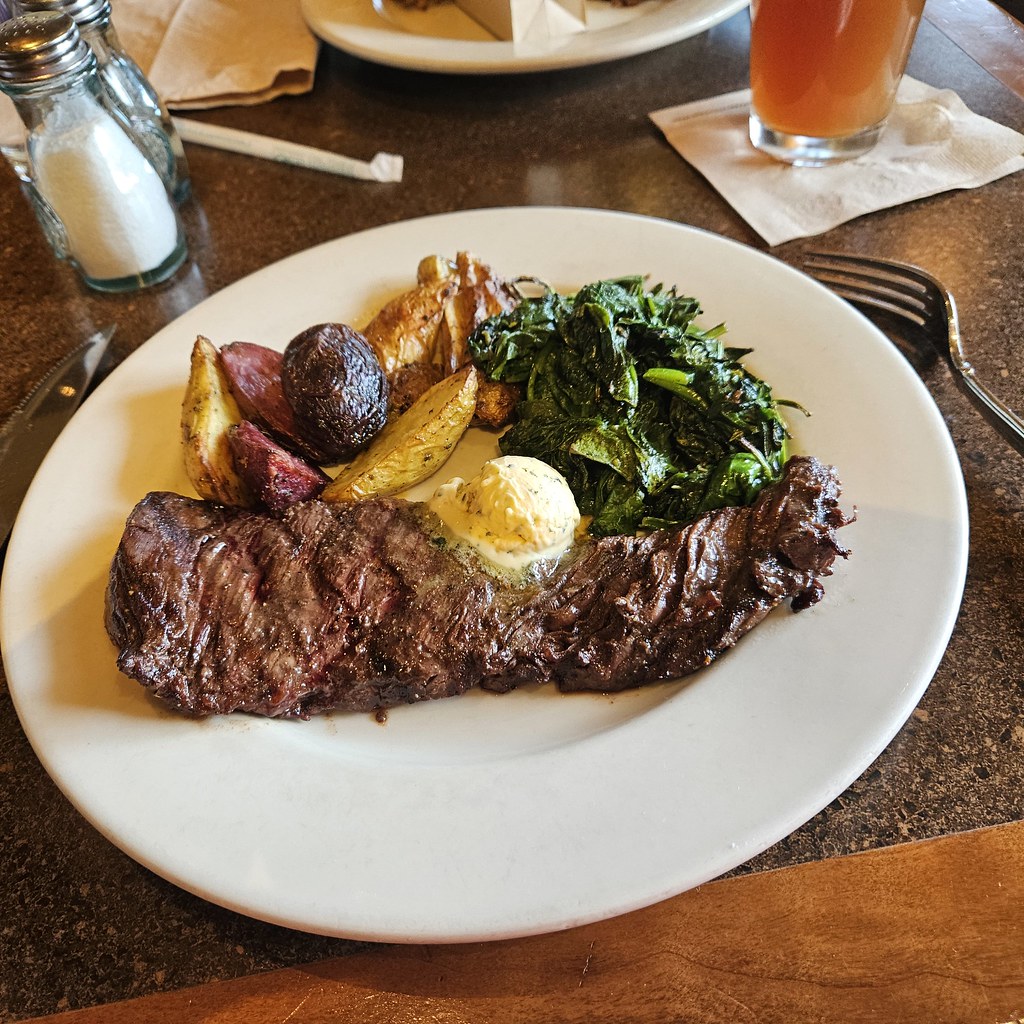 Skirt Steak with potatoes and spinach Nordstrom Cafe cohodas208c
