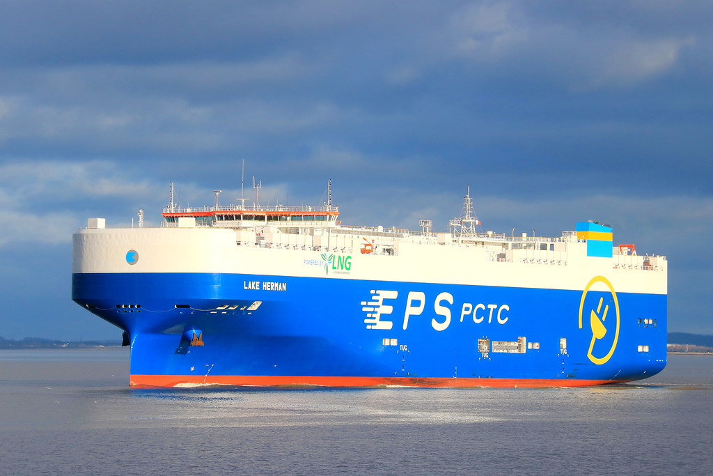 LAKE HERMAN 9953119 Outbound from Royal Portbury Docks, … Flickr