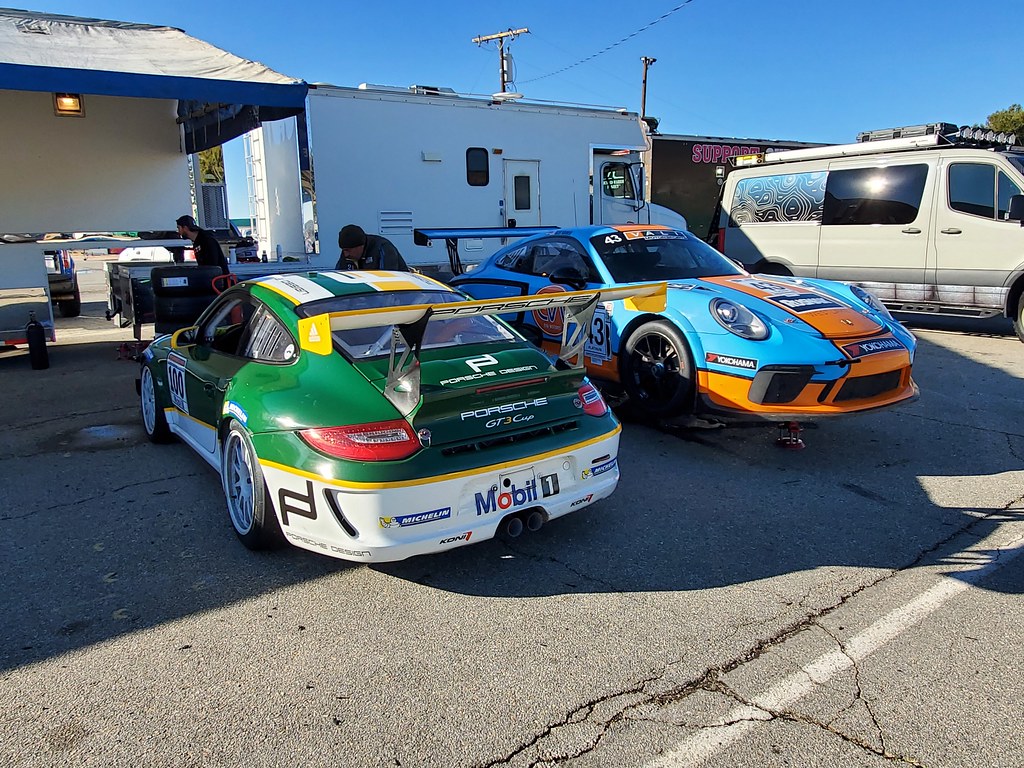 Live from Willow Springs Raceway with Porsche Owners Club … Flickr