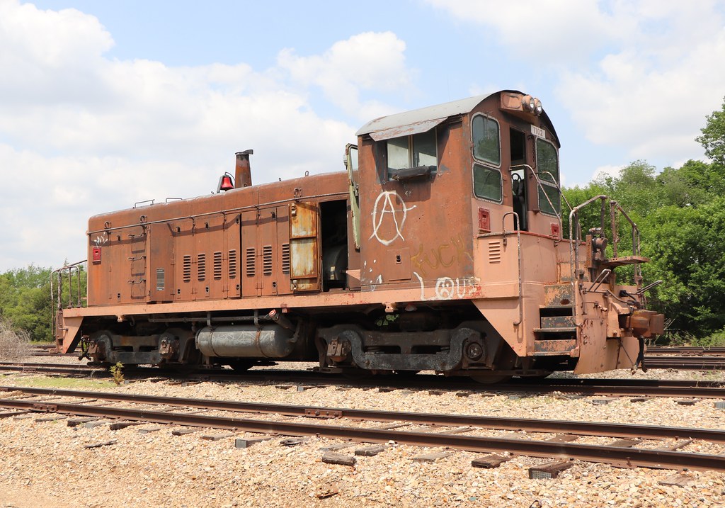 Belleville, Kansas Ex KYLE Railroad 1102 sitting at Centra… Flickr