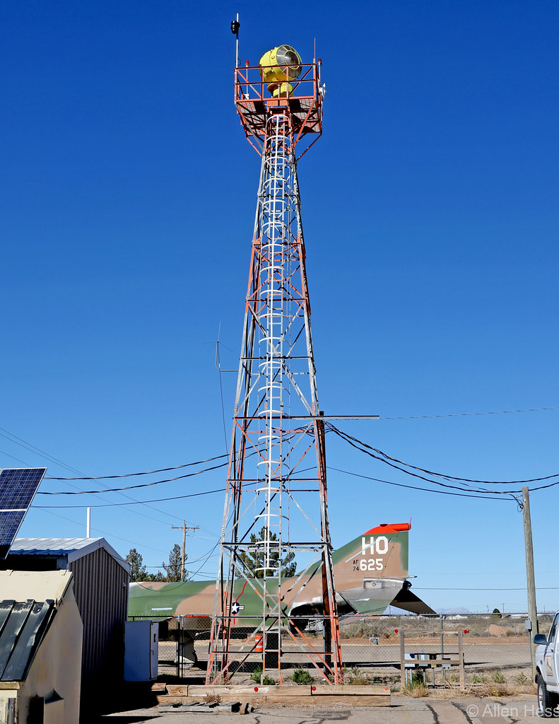 NMAlamogordo Airport Beacon 20231205045 Alamogord… Flickr