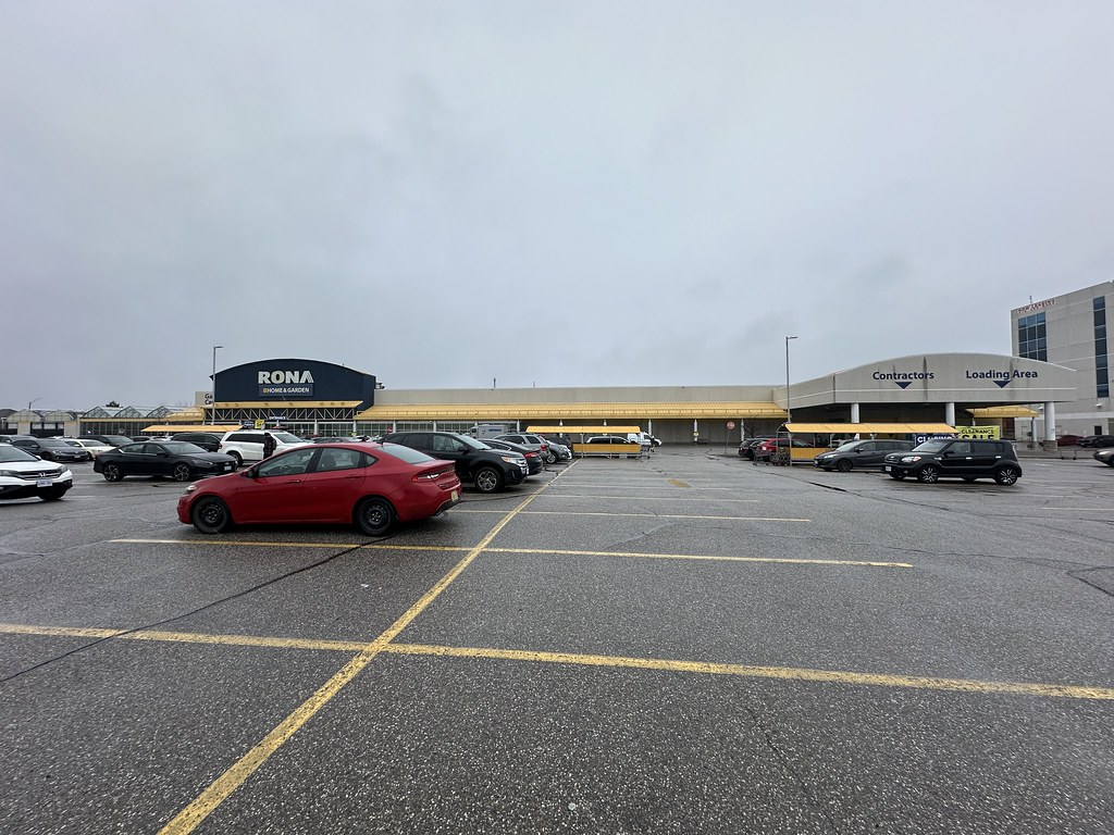 RONA Home & Garden Brampton A soon to close RONA Home & … Flickr