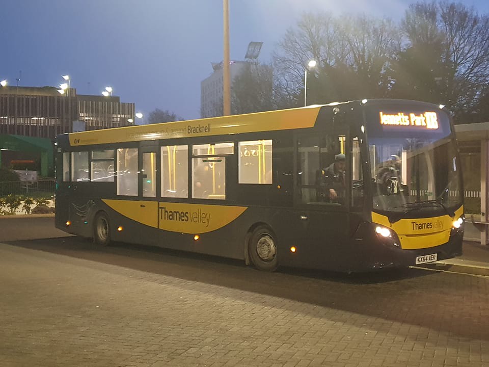 KX64 AEK At Bracknell Bus Station Showing Off Its New Live… Flickr
