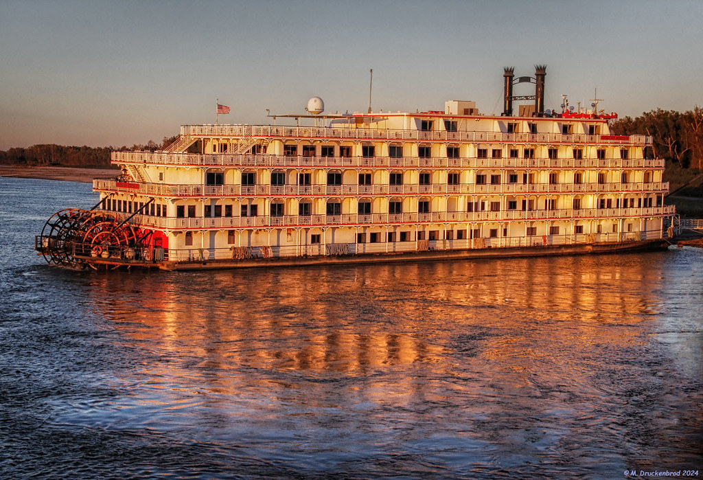 Docked Paddleboat in the Sunset, Vicksburg Mississippi Flickr