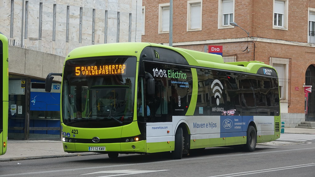 TUBASA 423 BYD K9UB Transportes Urbanos de Badajoz 4… Flickr
