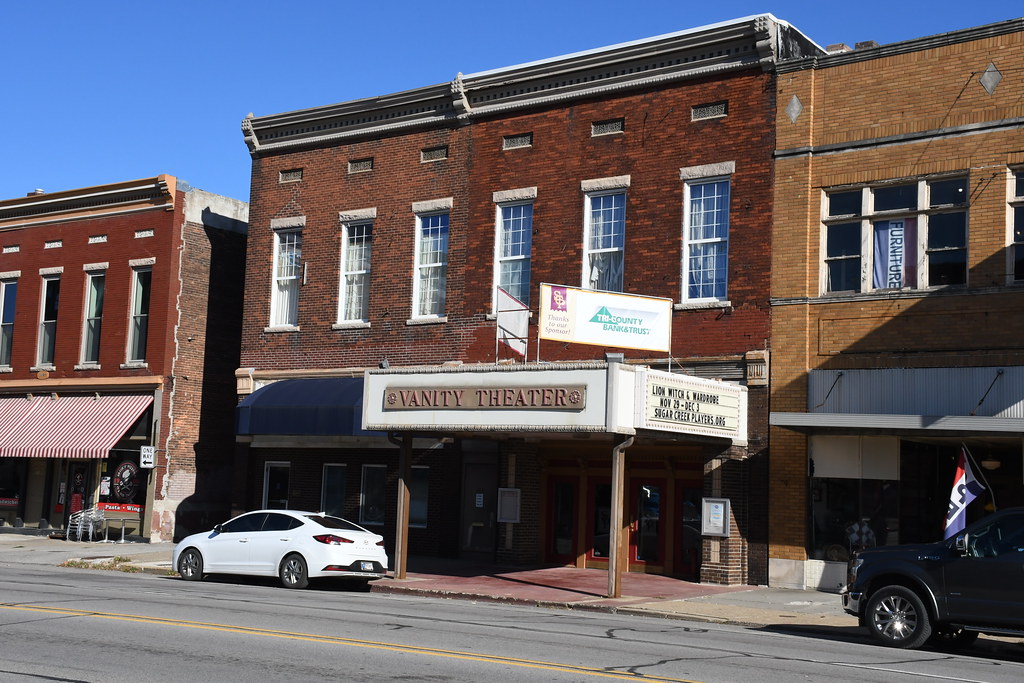 Vanity Theater, Washington Street, downtown Crawfordsville… Flickr
