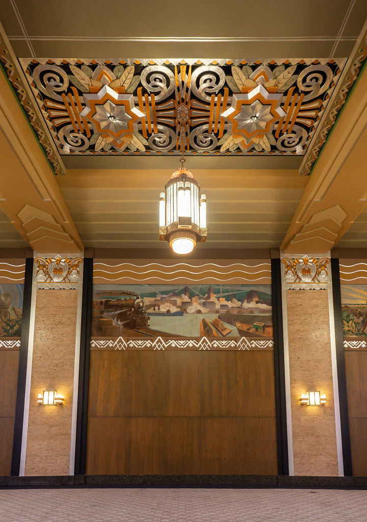 Dining Hall Murals and Ceiling Ornamation Former dining ha… Flickr