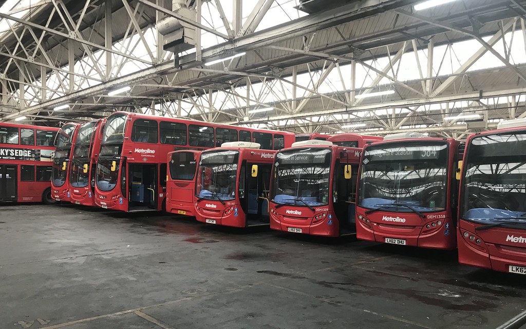 Metroline Potters Bar Garage RML2419 Flickr