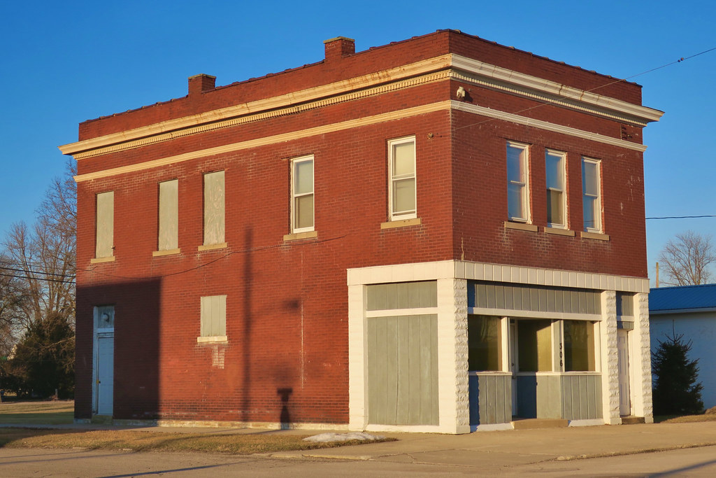 Brick Building, OH A vacant brick building, 306 Fr… Flickr