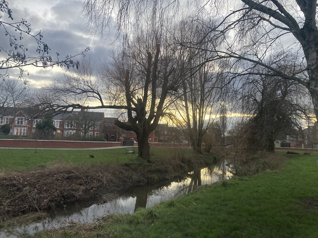 Waterloo Gardens, Cardiff Hugh Lester Flickr