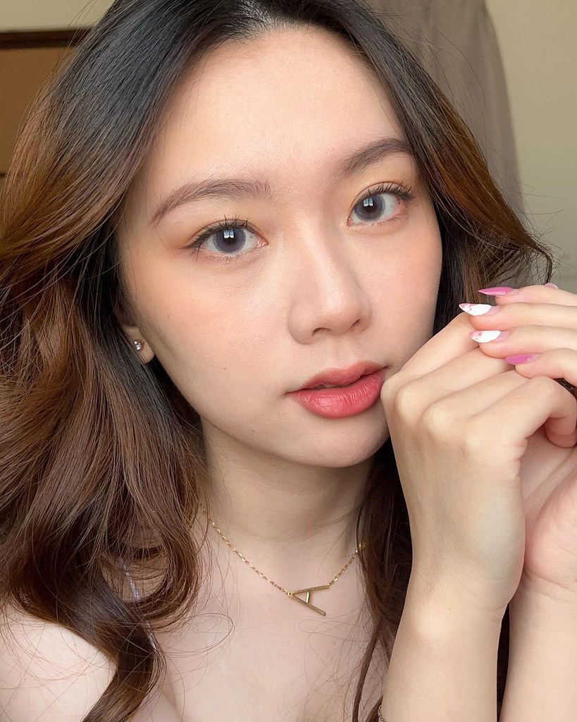 Follow me Follow me Aiu Astria Flickr