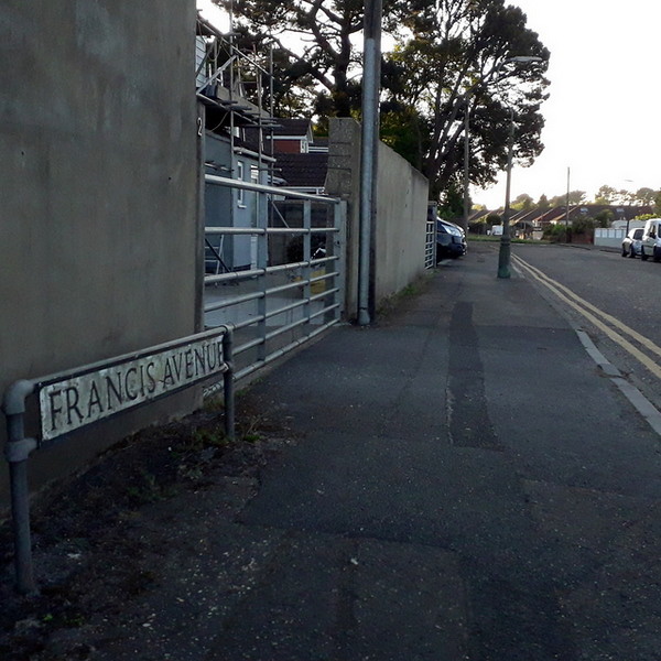 Francis Avenue, BH11 Chris Downer Flickr