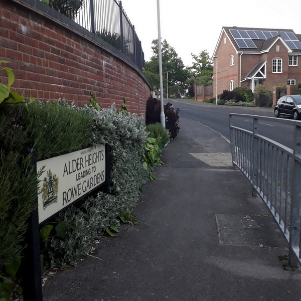 Alder Heights, BH12 Chris Downer Flickr