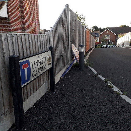 Leverett Gardens, BH15 Chris Downer Flickr